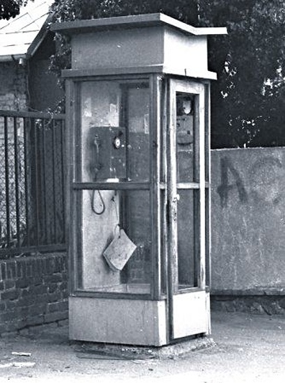 telefonna-budka.jpg